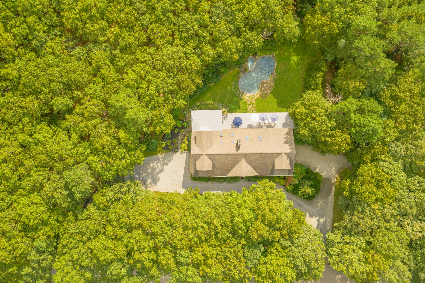 34 Tanager Ln, Water Mill, NY 11976 Out East