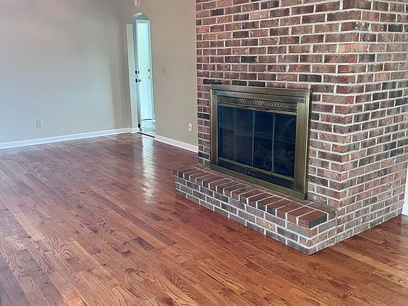 4th image of 1534 Carowinds Cir