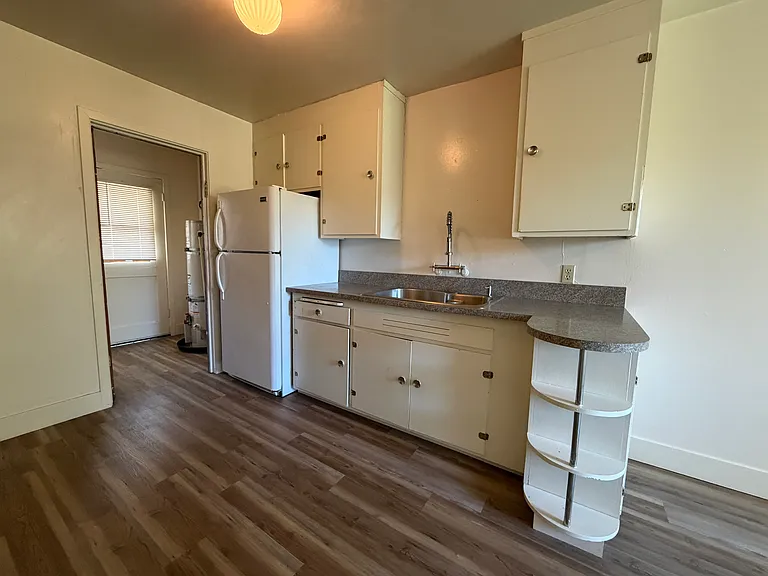 1061 E Monte Vista Ave — Photo 11