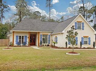 204 Pine Crest Dr, Madisonville, LA 70447