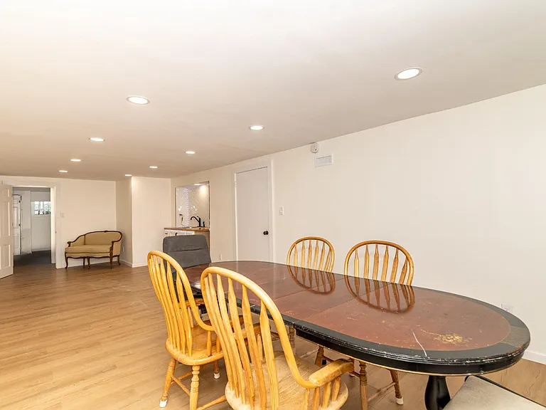 1800 Lark Ln — Photo 55