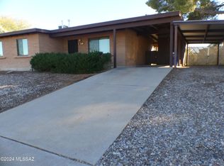 7640 E Lakeside Dr, Tucson, AZ 85730
