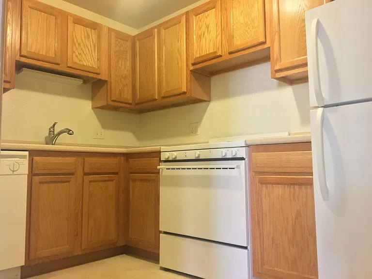 304 Tappan St #D1 — Photo 27