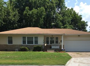 10 W Chestnut St, Skiatook, OK 74070