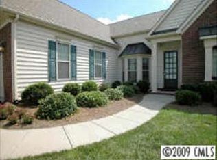 8119 Wilburn Ct, Charlotte, NC 28277