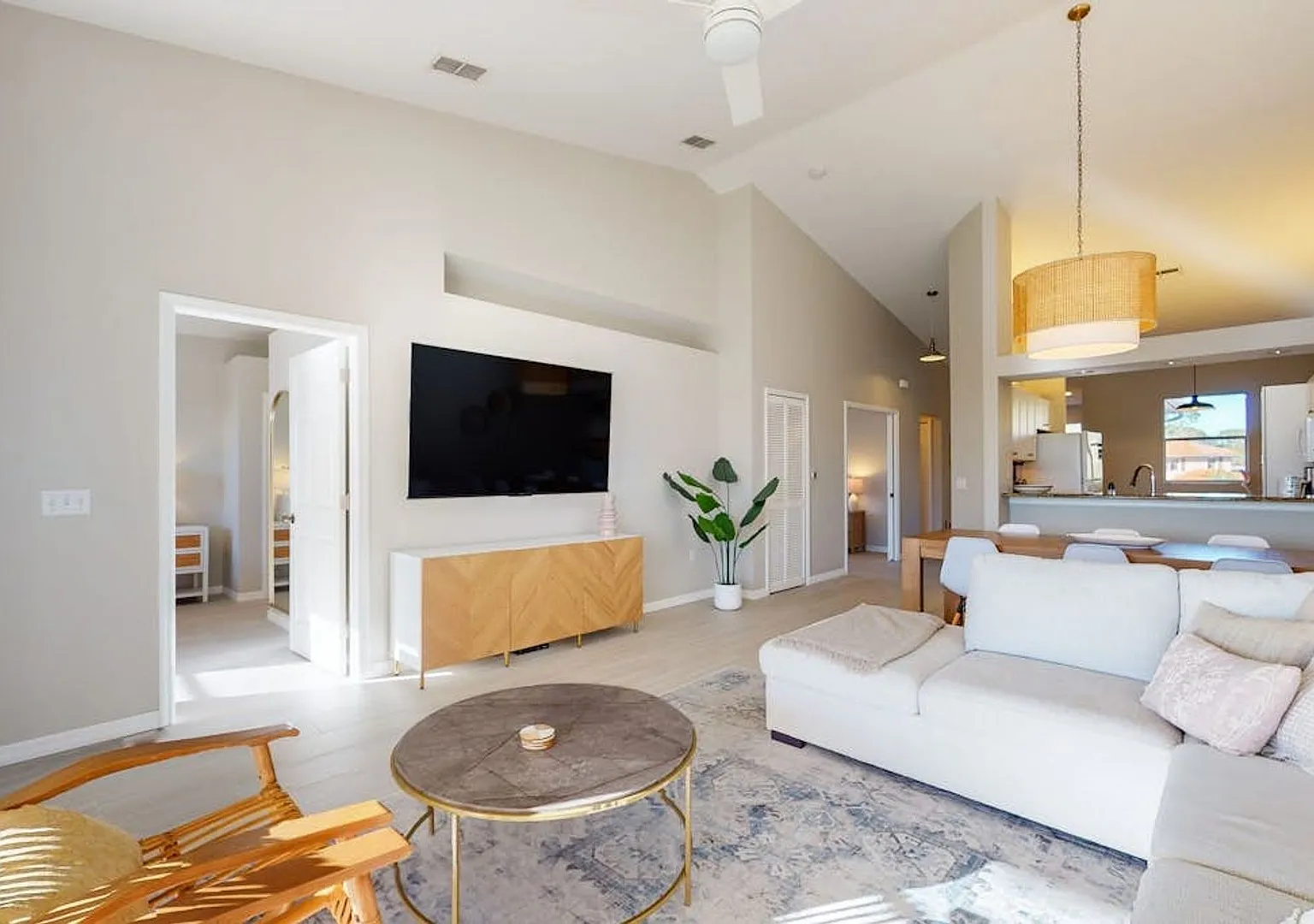 350 Robin Hood Cir. #202 — Photo 3
