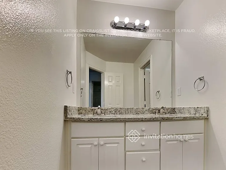 8010 Munich Dr — Photo 17