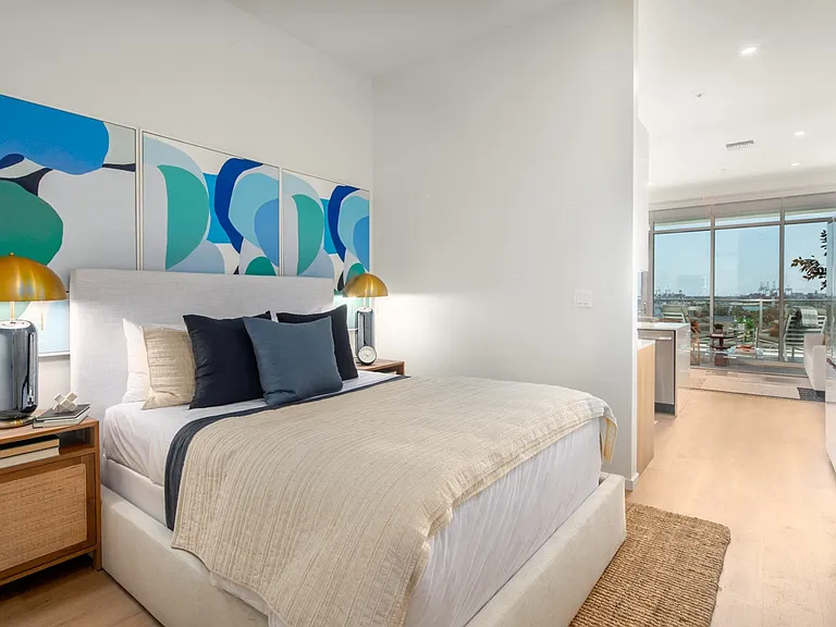 200 West Ocean Studio