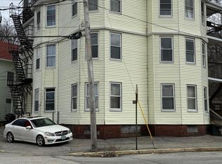 54 Blake St, Lewiston, ME 04240