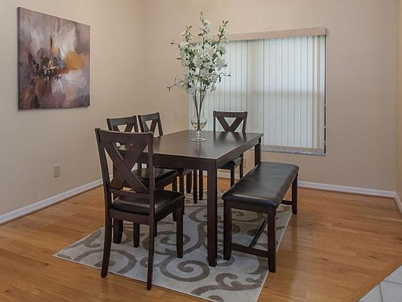 4th image of 11323 Torrey Pines Dr
