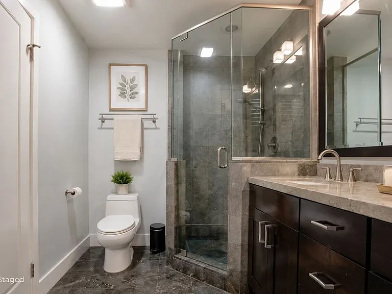1430 S Beverly Glen Blvd #303 — Photo 10
