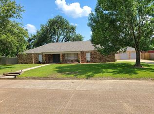 795 Cactus St, Bridge City, TX 77611