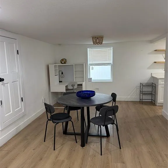 2417 W Gray St — Photo 5