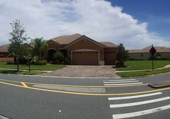 1st image of 489 Barcelona Dr