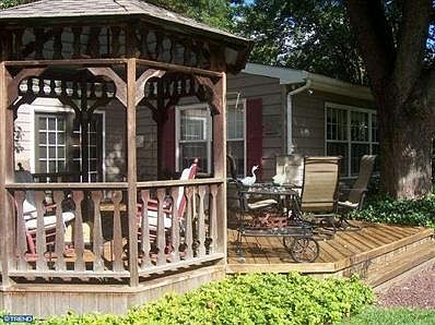 3rd image of 1008 Murray Ave