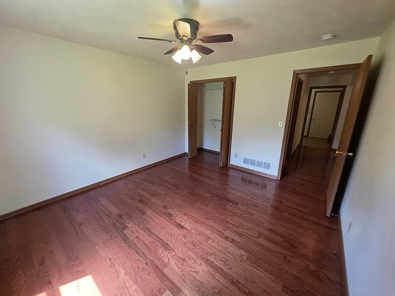 6315 Garrett Ln — Photo 60