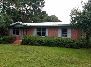 401 Limestone Rd, Cochran, GA 31014