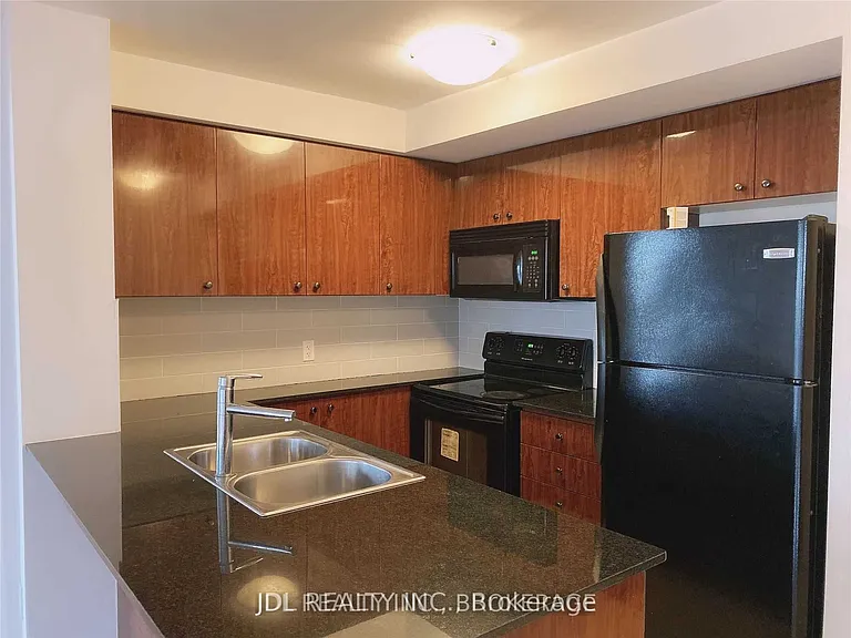 5791 Yonge St #803 — Photo 6