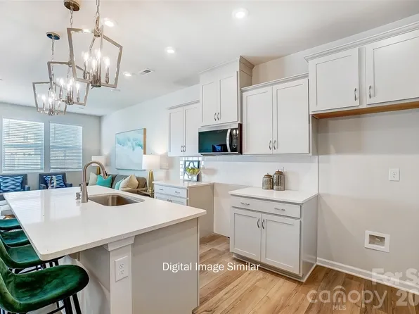 6044 Mallow Crossing Ln, Charlotte, NC 28213
