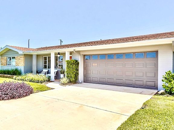 2nd image of 32 Sunrise Ave
