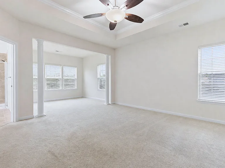 25707 Bishop Grove Ter — Photo 12