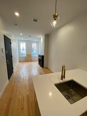 Rented by Massada Home Sales Inc | media 26