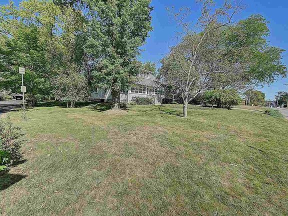 3rd image of 316 Myrtle Ave