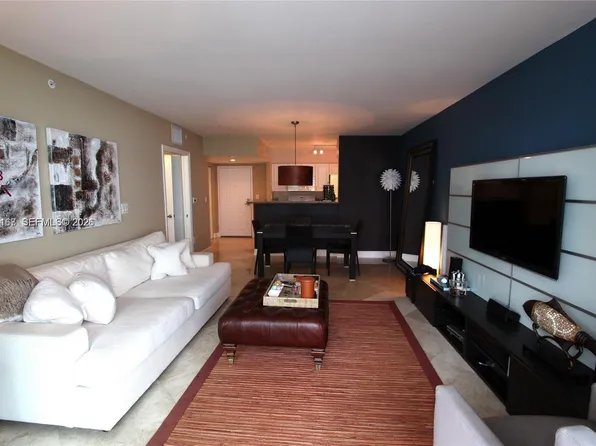 1155 Brickell Bay Dr, Miami, FL
