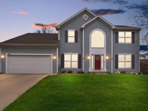 2156 Hunters LANE, Grafton, WI 53024