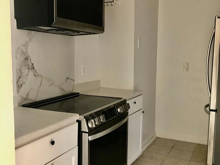 8612 Village Way #4/8612 — Photo 3