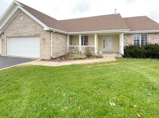 6582 Deer Isle Dr, Cherry Valley, IL 61016