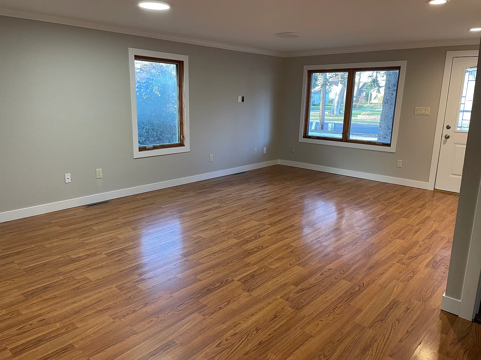 2 bed, 884 sqft, $1,200 — Photo 3