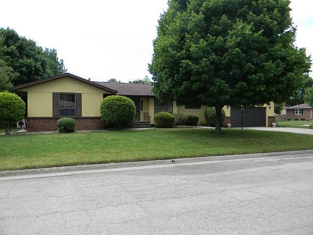 1st image of 2 E Martha Dr