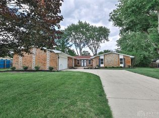 2725 Vickie Dr, Dayton, OH 45434