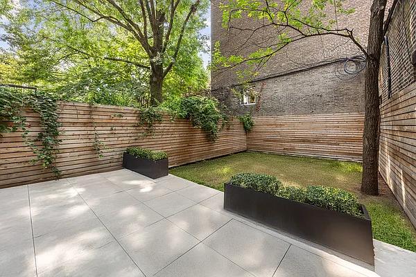 Sold by Compass | media 14