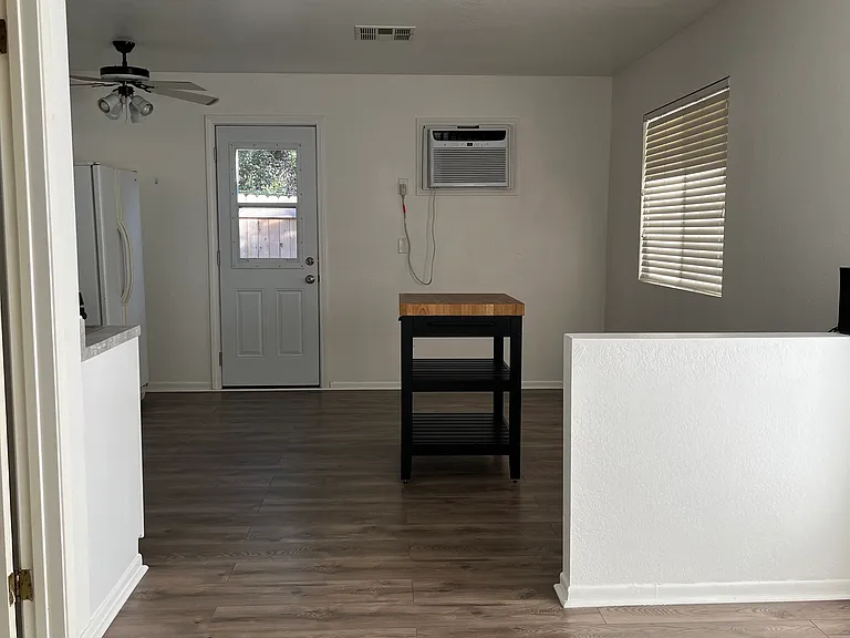 Solana Ln — Photo 12