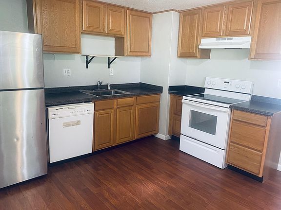 5th image of 3019 Blackridge Ave