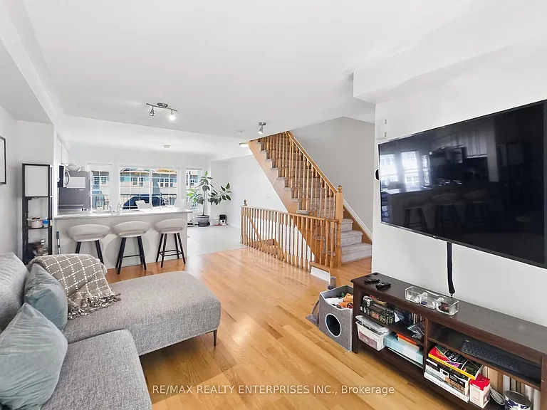 112 Harbourside Dr — Photo 17