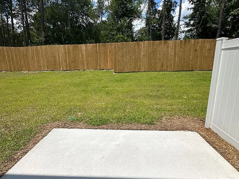 331 S Lake Ct — Photo 16