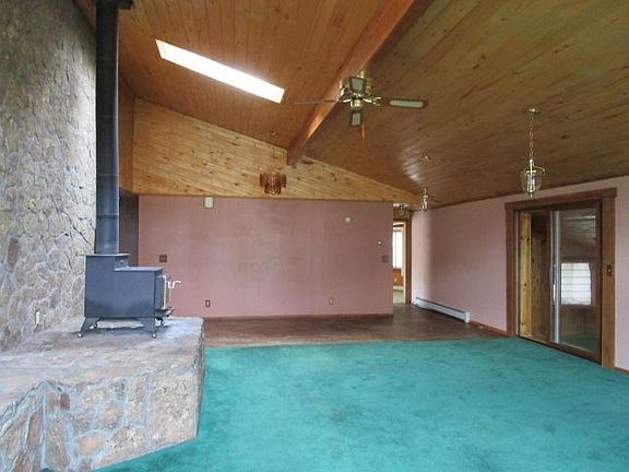 Living area with stove/fireplace