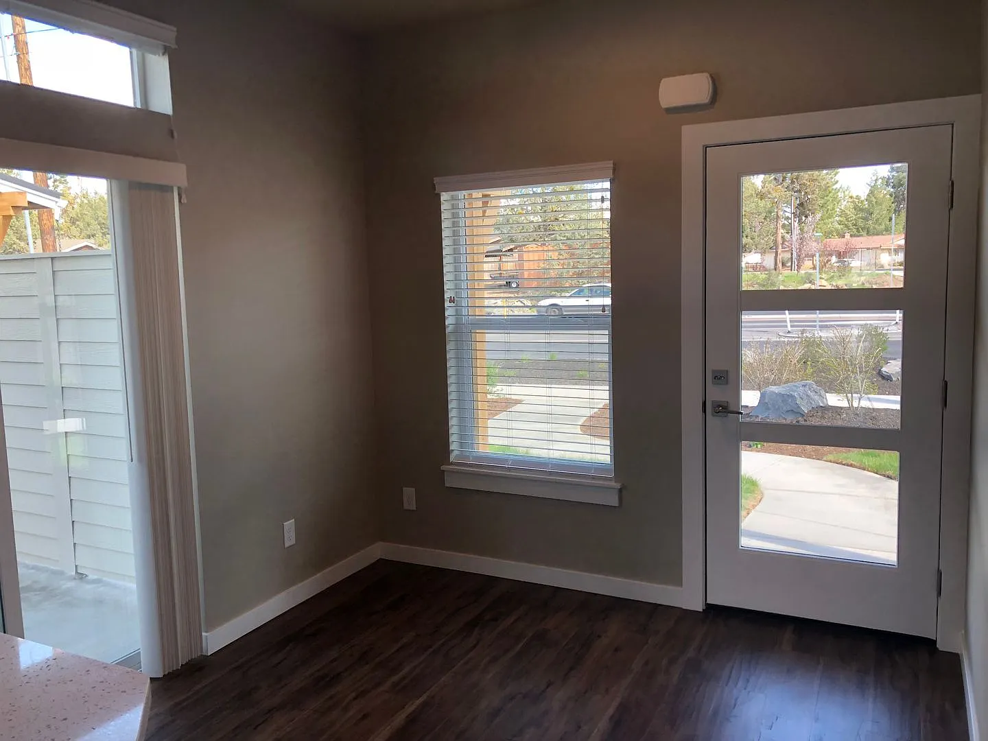 2 Bedroom / 1 Bathroom Cottage in Bend — Photo 3
