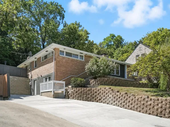 346 Hyde Park Dr, Hamilton, OH 45013