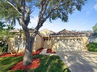 611 Carrington Ln, Fort Lauderdale, FL 33326