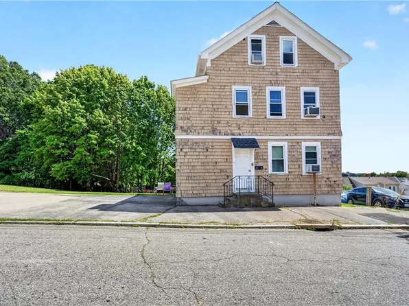 15-19 Danby St, Providence, RI 02904