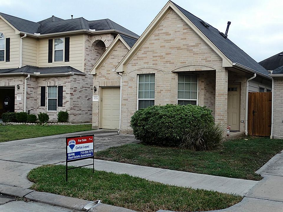 1st image of 10214 W Palm Lake Dr