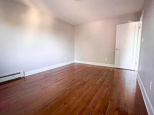 3rd image of 83-35 Lefferts Blvd #4C