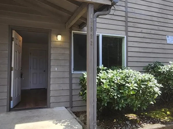 12923 109th Avenue Ct E, Puyallup, WA 98374