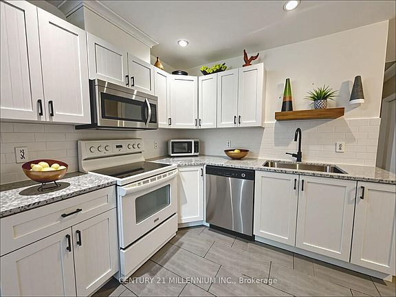 3rd image of 79 A Dawson Rd