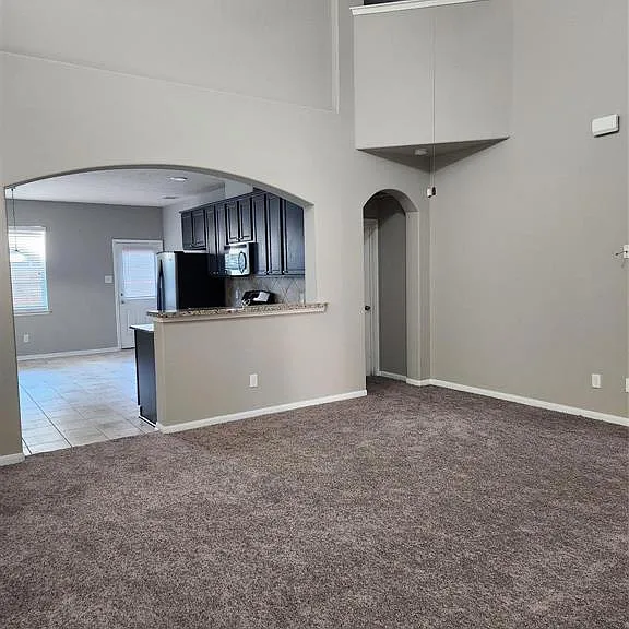 6519 Wilshire Fern — Photo 4