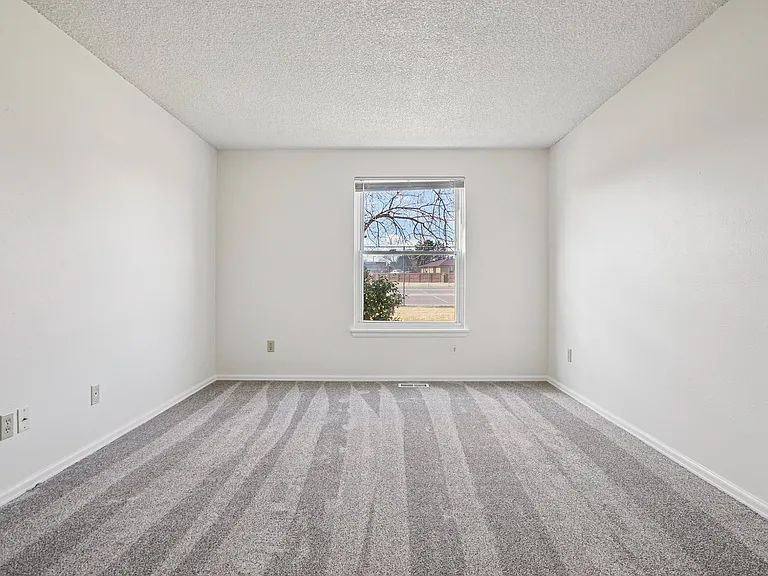 11961 Bellaire St #C — Photo 12